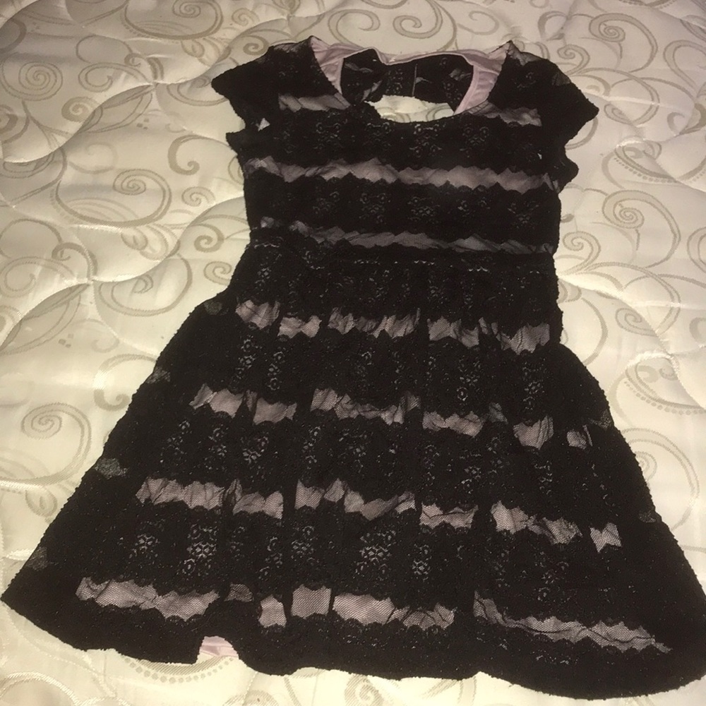 Black lace dress! 💃💃